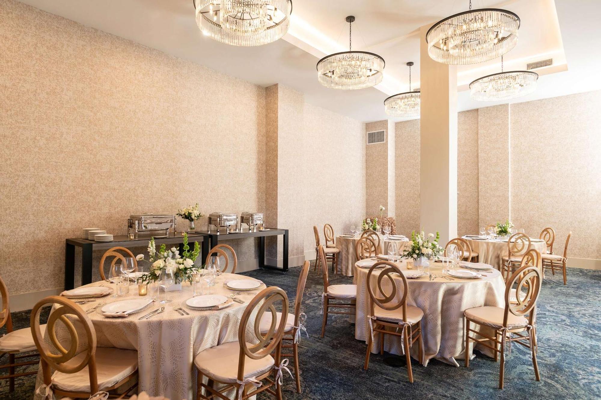 Hotel Petersburg, Tapestry Collection By Hilton Exterior foto