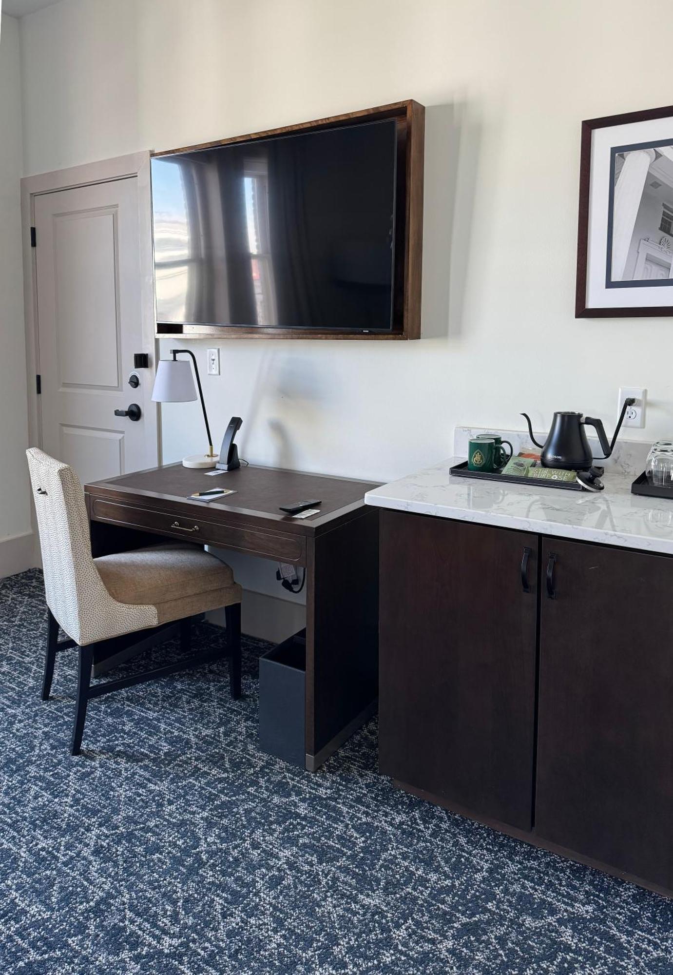 Hotel Petersburg, Tapestry Collection By Hilton Exterior foto